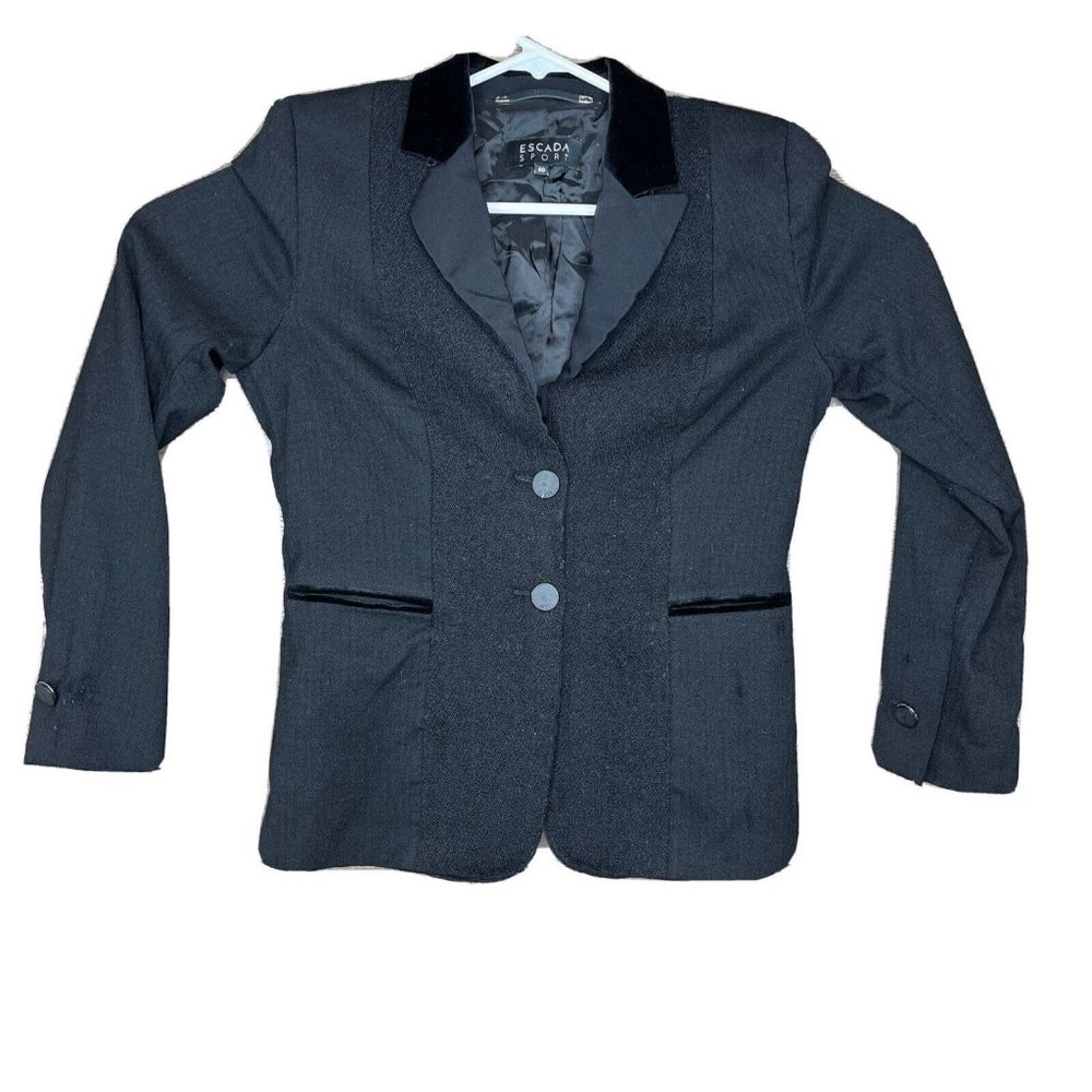 Escada Sport Blazer Womans Size 10/40 Black Virgin Wool 2-Button Velvet Collar